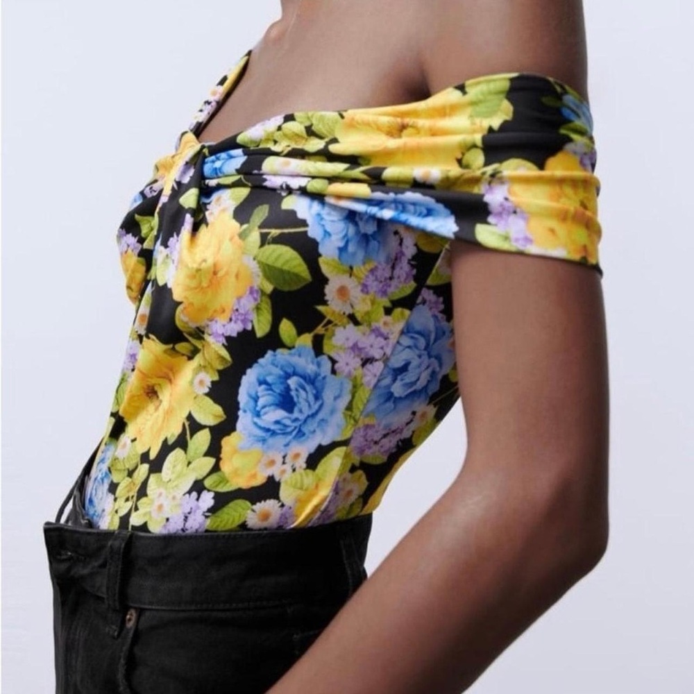 Zara Printed Bodysuit with Bow Size: small floral bright body suit - Picture 4 of 12